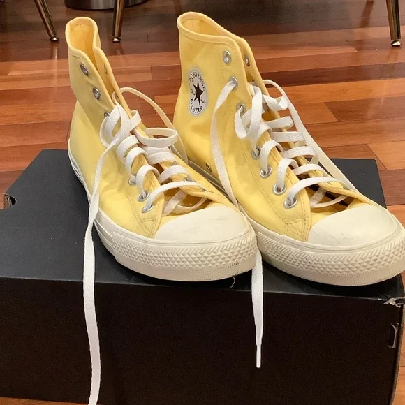 Converse Chuck Taylor Yellow Canvas Sneakers - Picture 1 of 4